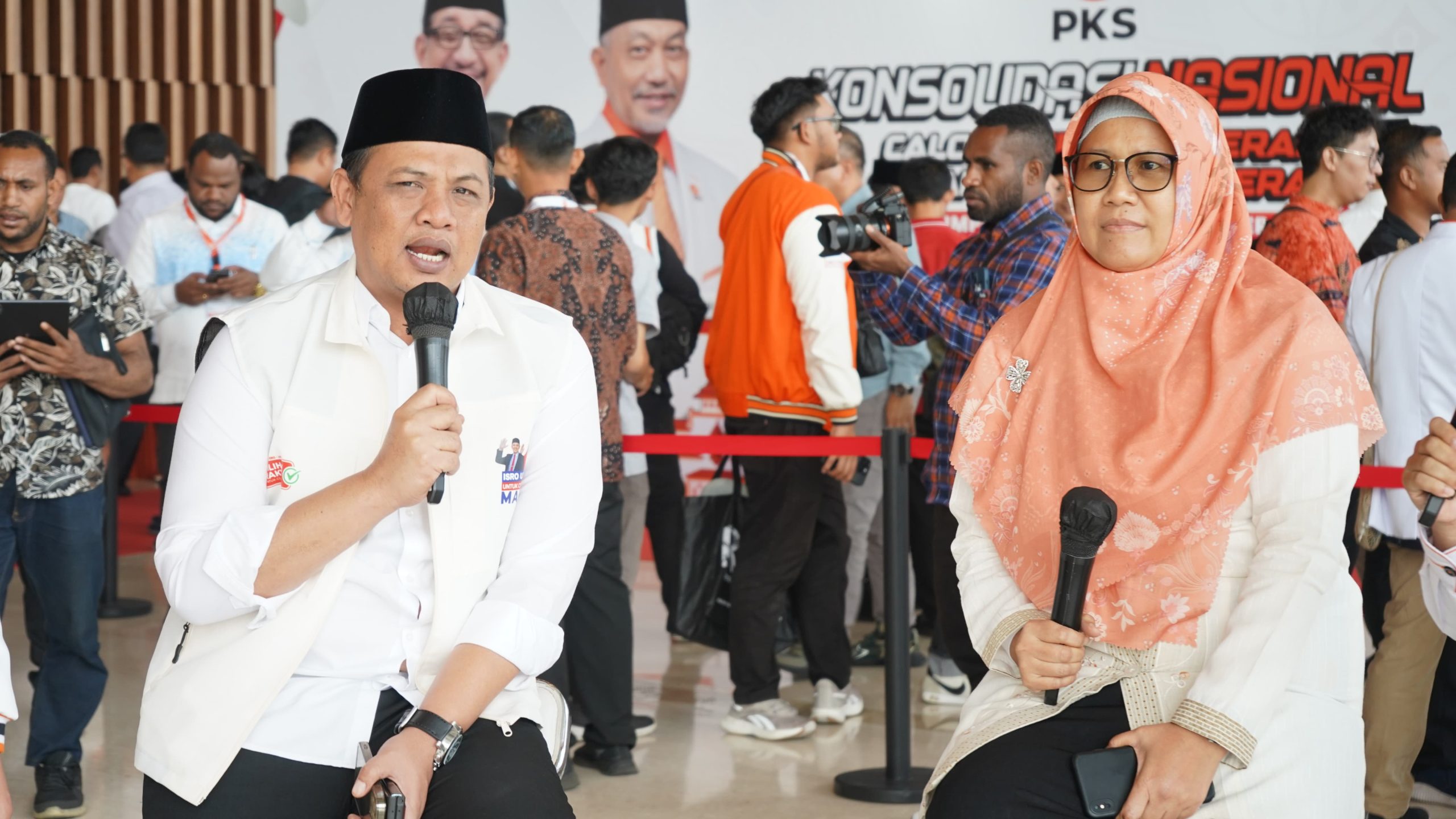 Pasangan Isro-Uyun Resmi Terima SK DPP PKS Untuk Pilkada Cilegon
