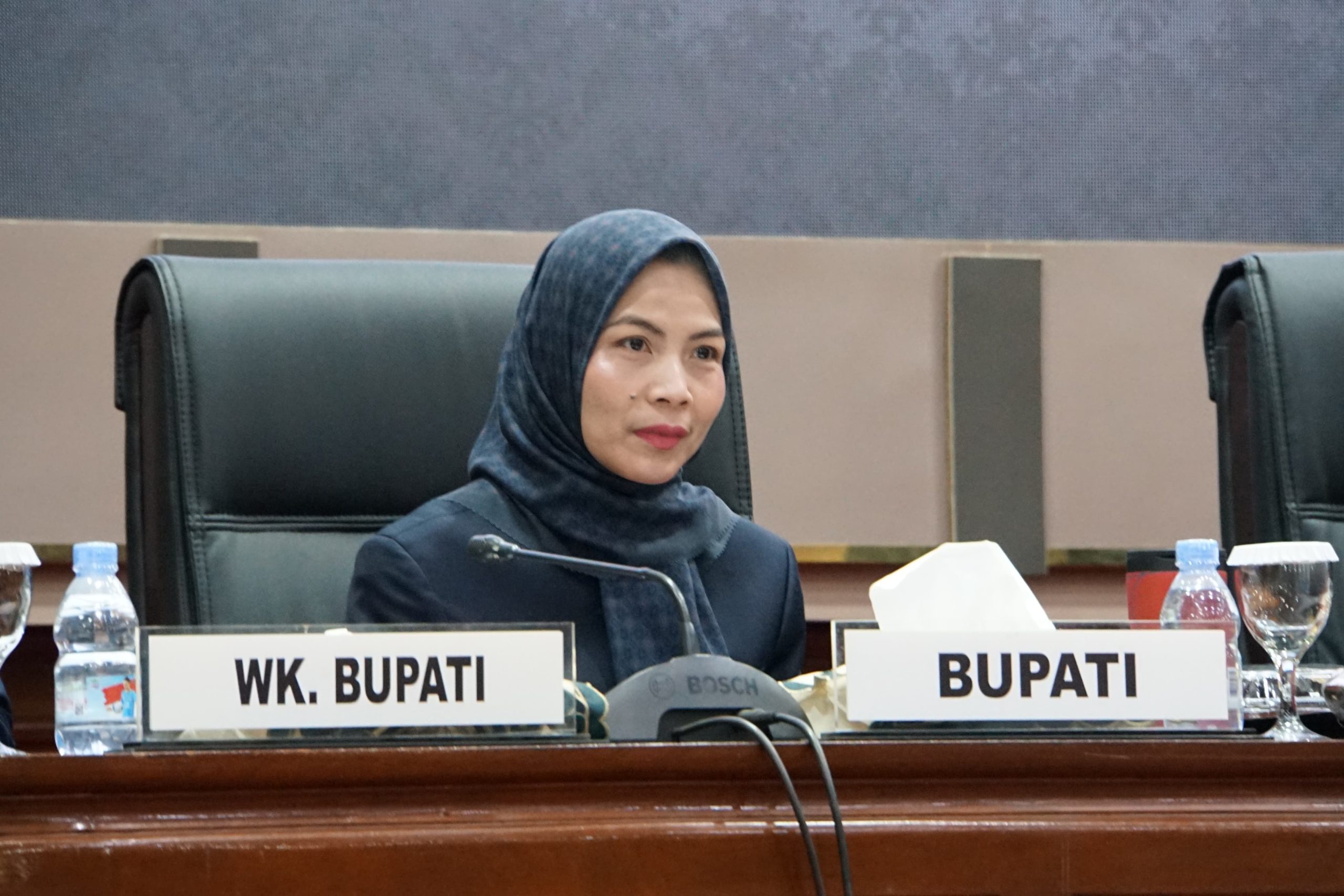 Tunaikan Janji 100 Hari Kerja, Bupati Ratu Zakiyah Berikan TPP dan Gaji 13 Tepat Waktu