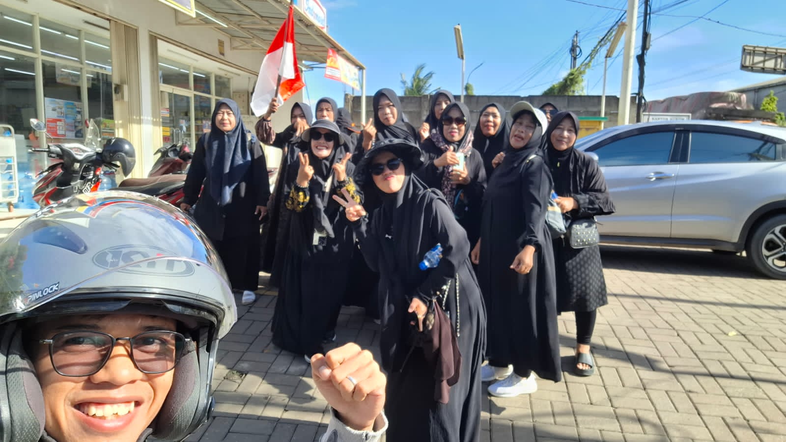 Hari ini, Ratusan Mahasiswa hingga Emak-Emak Bojonegara Turun ke Jalan Desak Evaluasi Pergub Soal Pembatasan Jam Operasional Truk Tambang